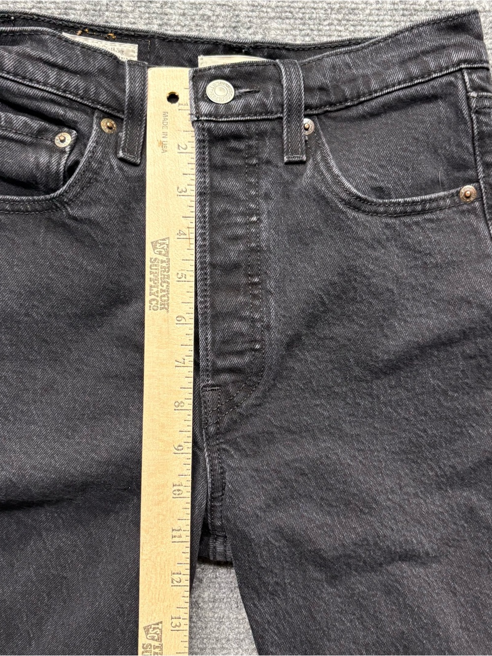 Levis Premium Jeans Womens 25x33 Black Ribcage Boot Button Fly Big E - Picture 10 of 16